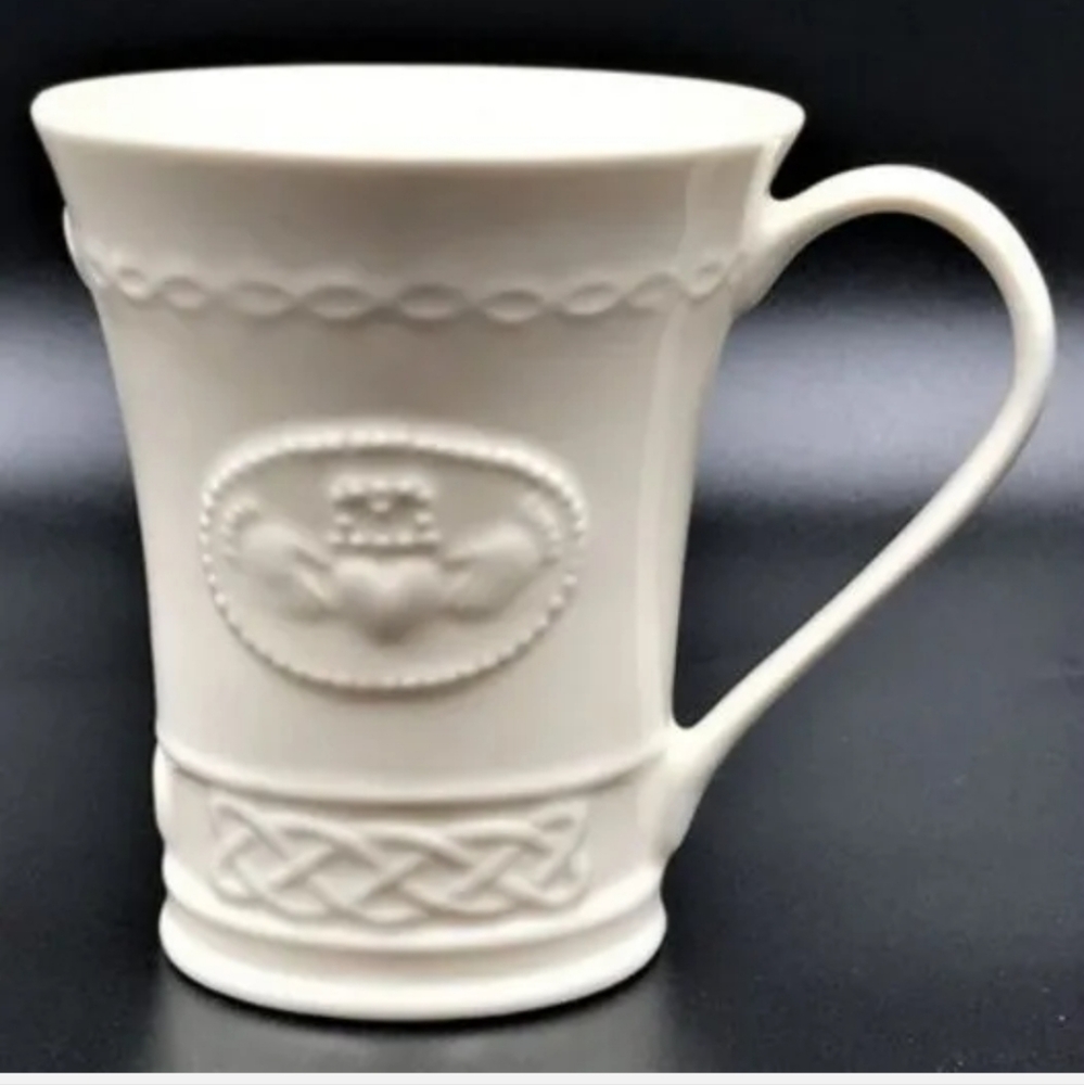 BELLEEK Fine Parian China Claddagh Coffee Cup Mug Hand Crafted in Ireland